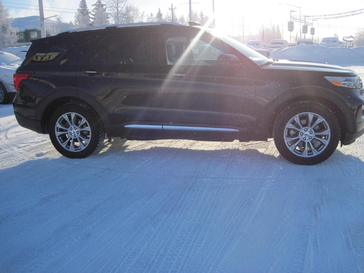 2021 black /black Ford Explorer Limited AWD (1FMSK8FH0MG) , 6A transmission, located at 9530 Old Seward Highway, Anchorage, AK, 99515, (907) 349-3343, 61.134140, -149.865570 - Nice Ford Explorer Limited Sunroof, power third row, come take a test drive - Photo#2